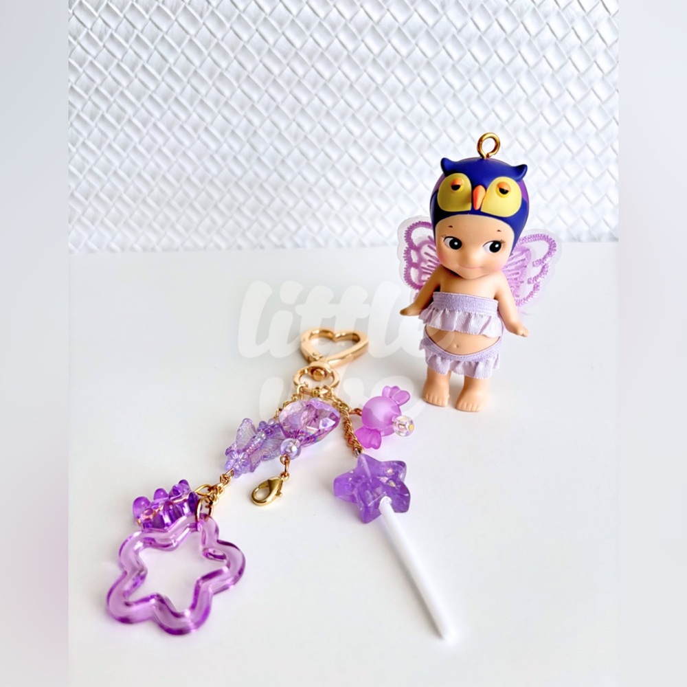 Sonny Angel Owl keychain | Handmade upcycled bag charm - Picture 3 of 5